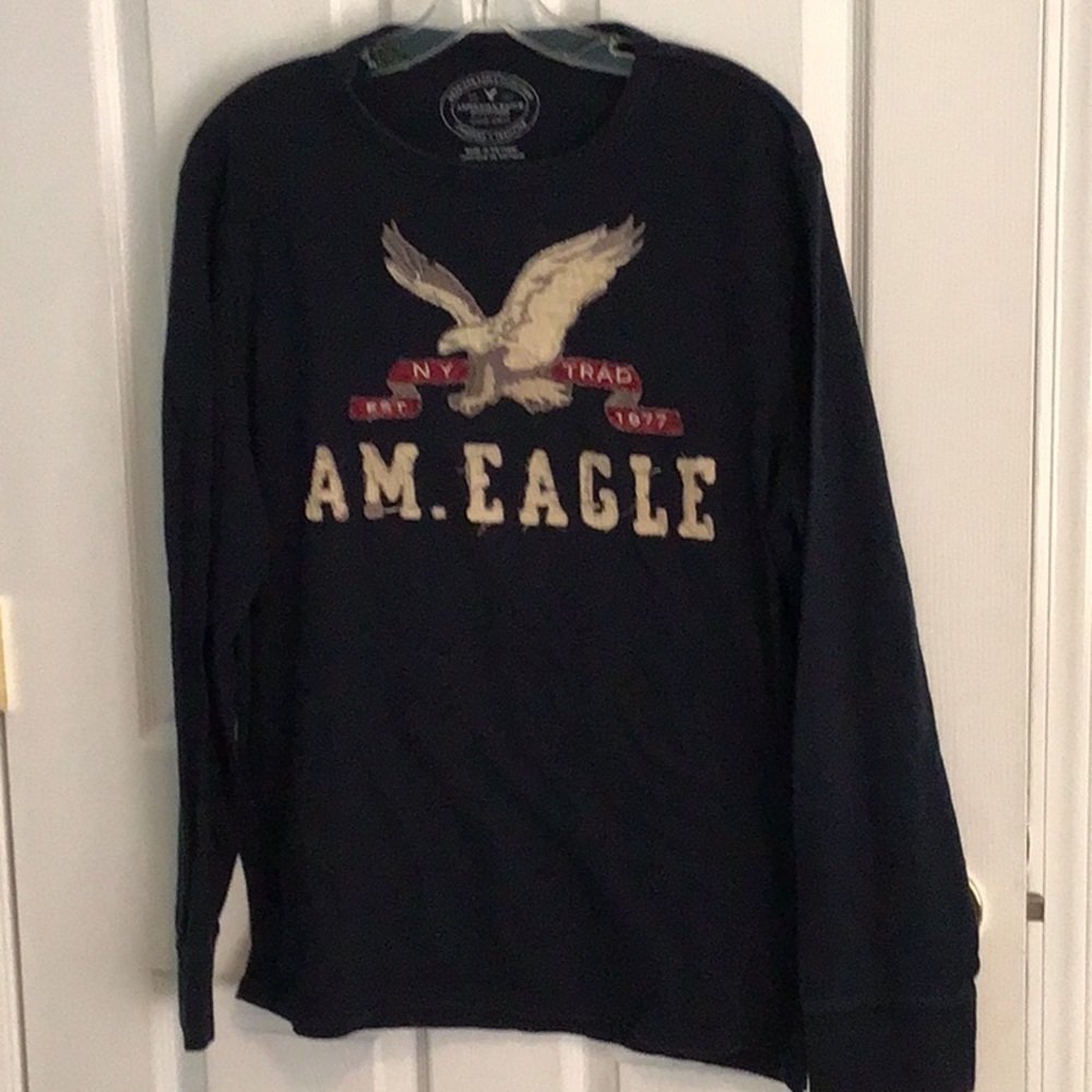 American Eagle Men’s Long Sleeve Navy T-shirt. Size Large Athletic Fit